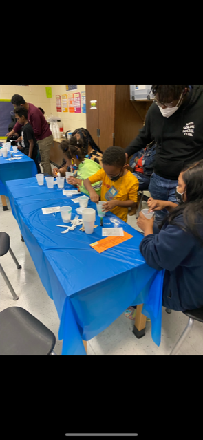 Our STEM Family Night parent workshop at the LEW was a huge success! This was our first in person workshop since 2019. The parents were engaged and the students were excited, over 100 people in attendance! KUDOS to all staff members who collaborated to make this event a SUCCESS!!