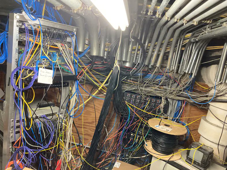 EthernetAllianc's tweet photo. Oh #cableFAIL, how we've missed you (well, kinda anyway). @cablingmag has a fresh helping of #cabling spaghetti for you to dig into, so check it out now at: https://t.co/aOPMenuC7M #Ethernet #CablingManagement https://t.co/rdvFSQo3LG