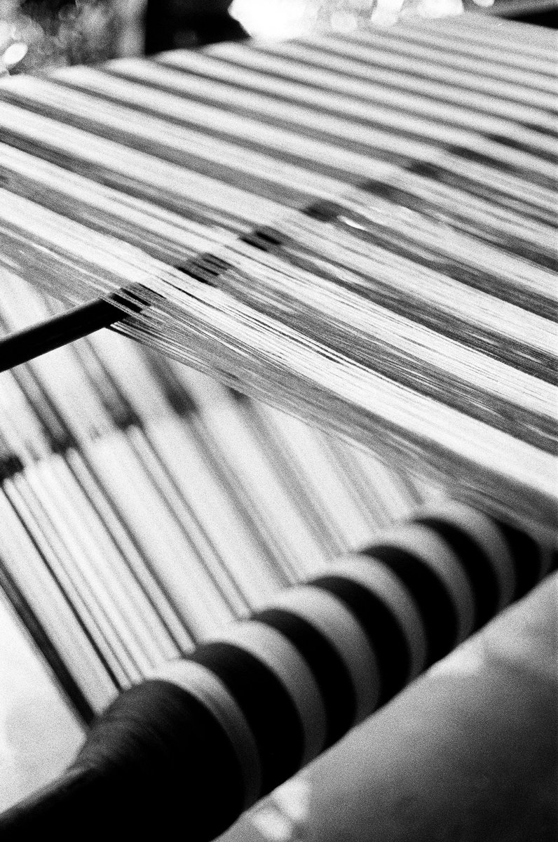 cameronjthacker's tweet photo. @CiruJuanjo @StreetEvolution @PeraPhoto @Futura_Noir @nfturban @streetphotofdn @opensea A couple of my recent favorites from a trip to El Salvador. This is a loom in the back of an artists workshop/coffee shop. Shot on Tri-X with my Canon Ae1. https://t.co/Ah9leZZiWY