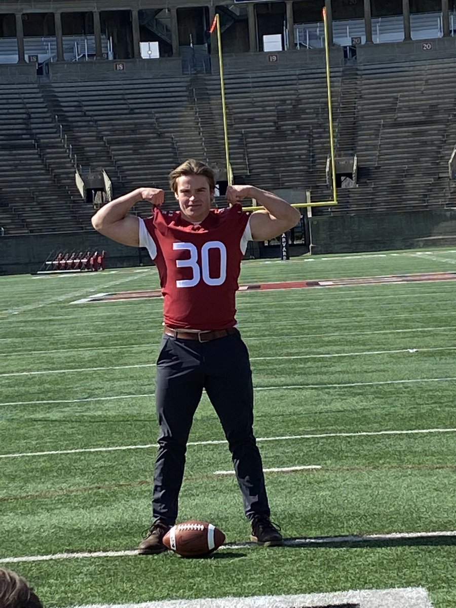 DomanGraham's tweet photo. Thank you @Crim_Recruiting and @Coach_Joel_Lamb for taking me around the Harvard campus and football facilities. I enjoyed learning about Harvard University and all of the opportunities it provides! #GoCrimson https://t.co/cMy1sPbRCv