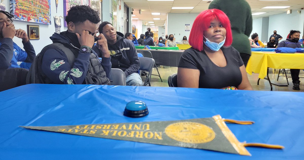 Frederick Douglass HS (@hsdouglass) on Twitter photo Our Know Your Heritage Grade Level Competition was hosted by our Principal Abdul Muhammad. Students demonstrated black history scholarship! Congratulations to the winning freshman yellow team! Great work red seniors, green sophomores, blue juniors <a href="/ChiPubSchools/">CPS - Chicago Public Schools</a> <a href="/AustinWeeklyChi/">Austin Weekly News</a> Our Know Your Heritage Grade Level Competition was hosted by our Principal Abdul Muhammad. Students demonstrated black history scholarship! Congratulations to the winning freshman yellow team! Great work red seniors, green sophomores, blue juniors <a href="/ChiPubSchools/">CPS - Chicago Public Schools</a> <a href="/AustinWeeklyChi/">Austin Weekly News</a>