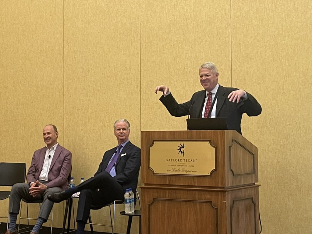 BrianPerlberg's tweet photo. Packed houses for who is on the hook for design-build design liability with Dirk Haire David Hecker and Les Synder. #AGCCon22 https://t.co/kLMlQa7yjJ