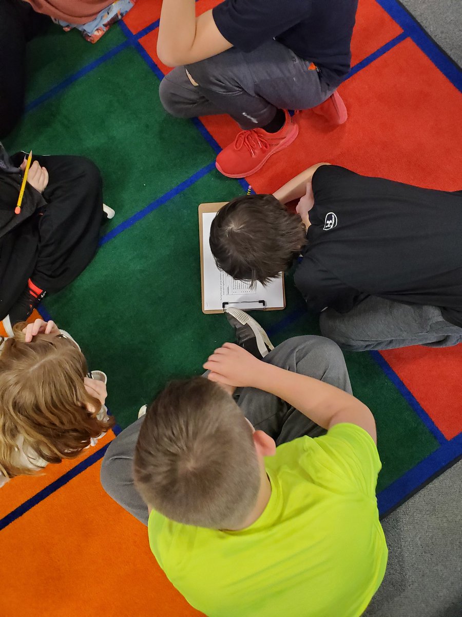 GwynOsborne's tweet photo. Starting a new PBL off right! Got to get those group agreements set up! @NSDGoodman @MrsWesty66 #PBL https://t.co/8RPccIEEZd