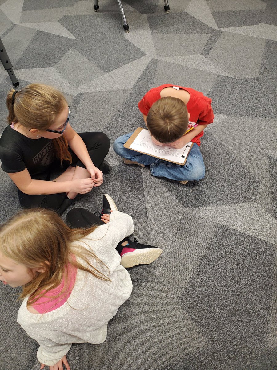 GwynOsborne's tweet photo. Starting a new PBL off right! Got to get those group agreements set up! @NSDGoodman @MrsWesty66 #PBL https://t.co/8RPccIEEZd