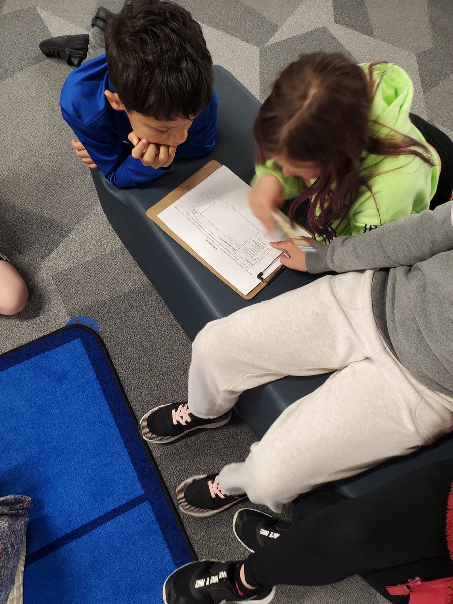Starting a new PBL off right! Got to get those group agreements set up! <a href="/NSDGoodman/">Goodman Elementary</a> <a href="/MrsWesty66/">Lakyn Westermeyer</a> #PBL