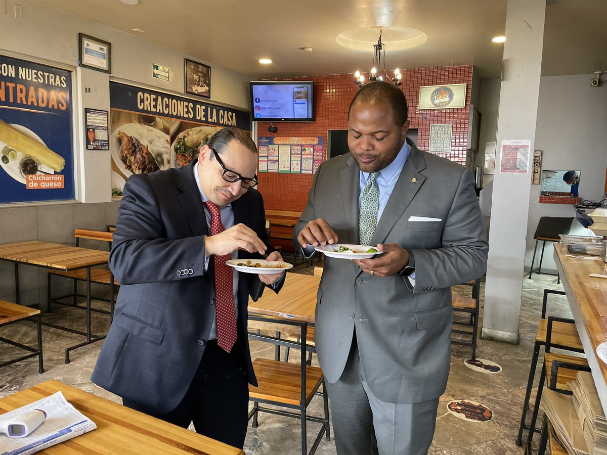 Johnson4Dallas's tweet photo. Engaging in some subnational gastronomical diplomacy here in Mexico City. Pleased to begin negotiations for the Street Taco Accords. #TacoTime https://t.co/EWnz7yGBC6