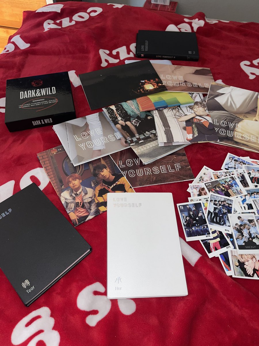 btsnobs's tweet photo. hey #stantwit!
i am doing a bulk sale cause it is harder to sell everything separately.
this bulk sale includes 
: 6 official BTS albums
: 9 official BTS posters (used) 
: 4 special photo cards 
: handful of picture cards 
: BTS book
#FreeFirexBTS #BTS #BTSARMY #AlbumSale #ARMY https://t.co/7tw6xqnVxY