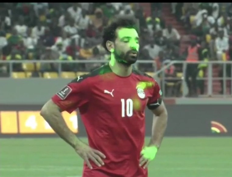 LeeKormish's tweet image. World Cup Berth on the line!  Could you score facing #laserpointers like this, in the hostile away stadium of #Senegal 

#MoSalah #Egypt