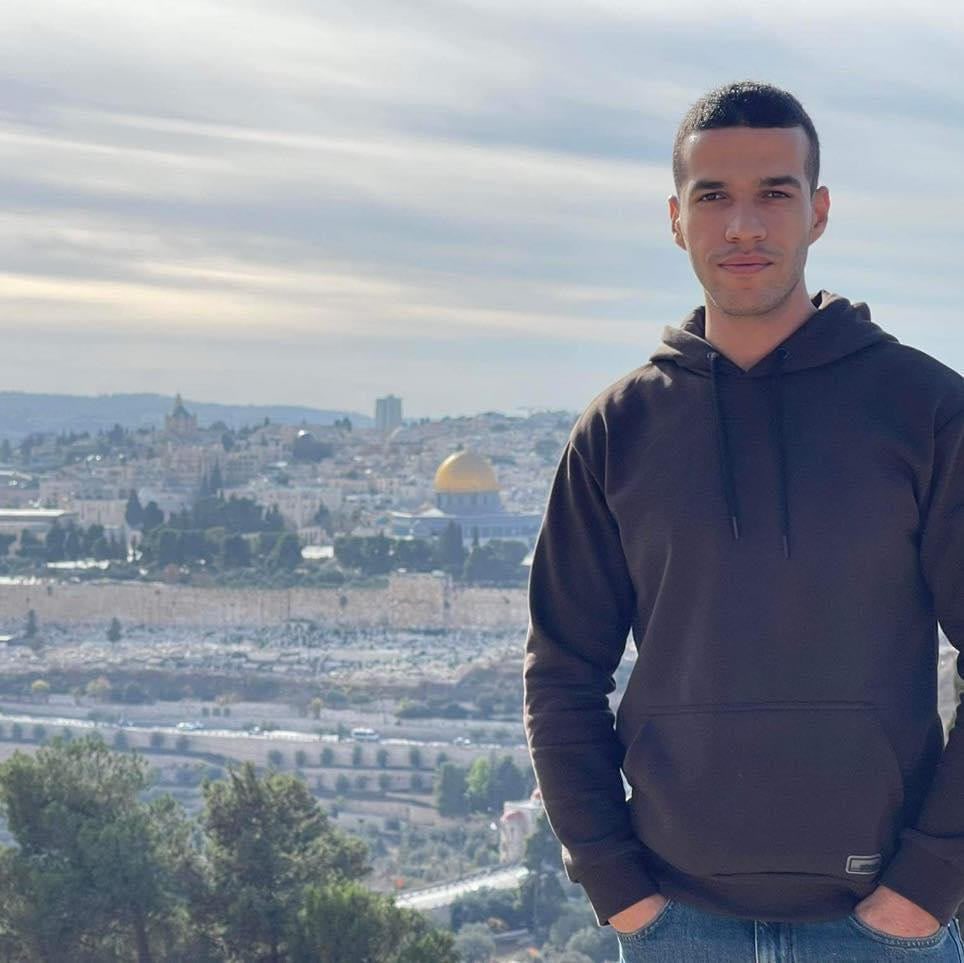 JOraibi's tweet photo. وحدهم الشهداء من يرسم طريق الحرية 
#فلسطين
#القدس 
#غزة 
#رام_الله 
#لبنان https://t.co/hWpTHkZkai