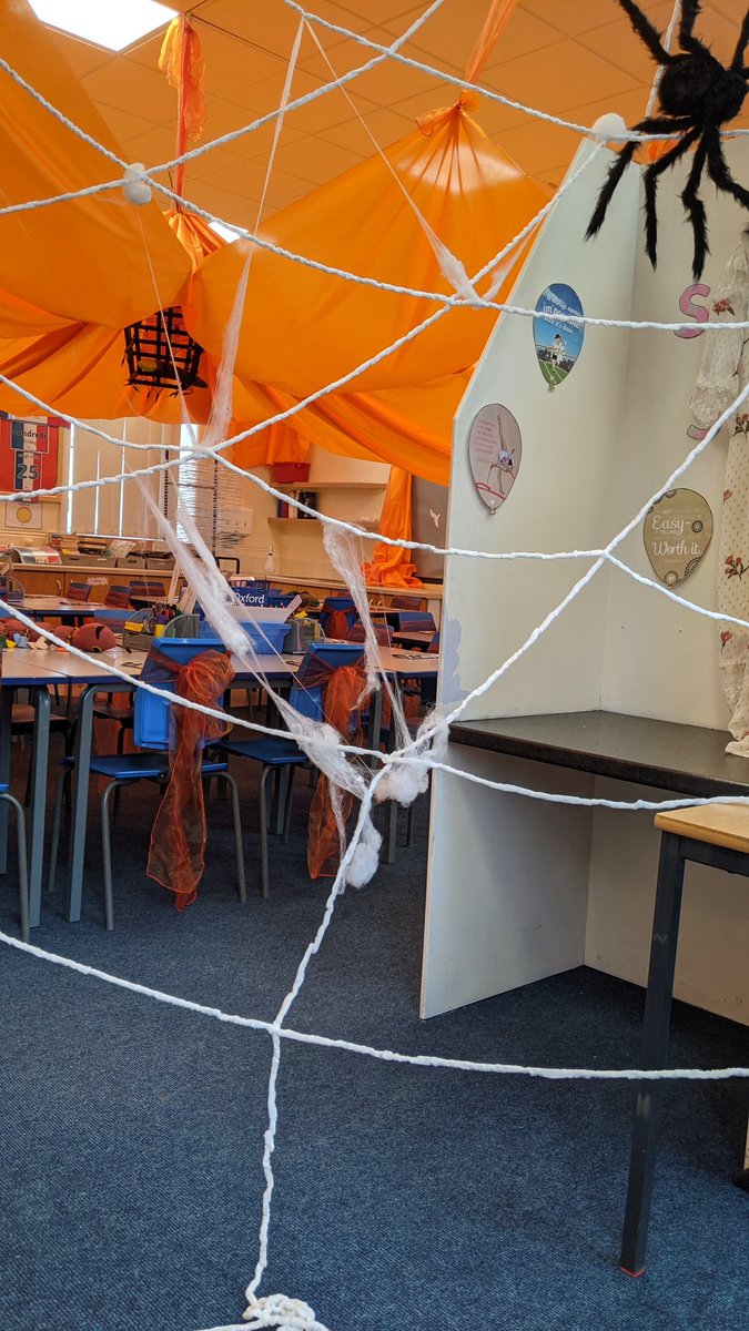 StGerards1928's tweet photo. Class 4: James and the Giant Peach https://t.co/cAIc45G6X7