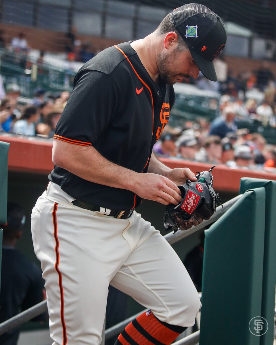 SFGiants's tweet photo. Roll out https://t.co/efVZViLm2C