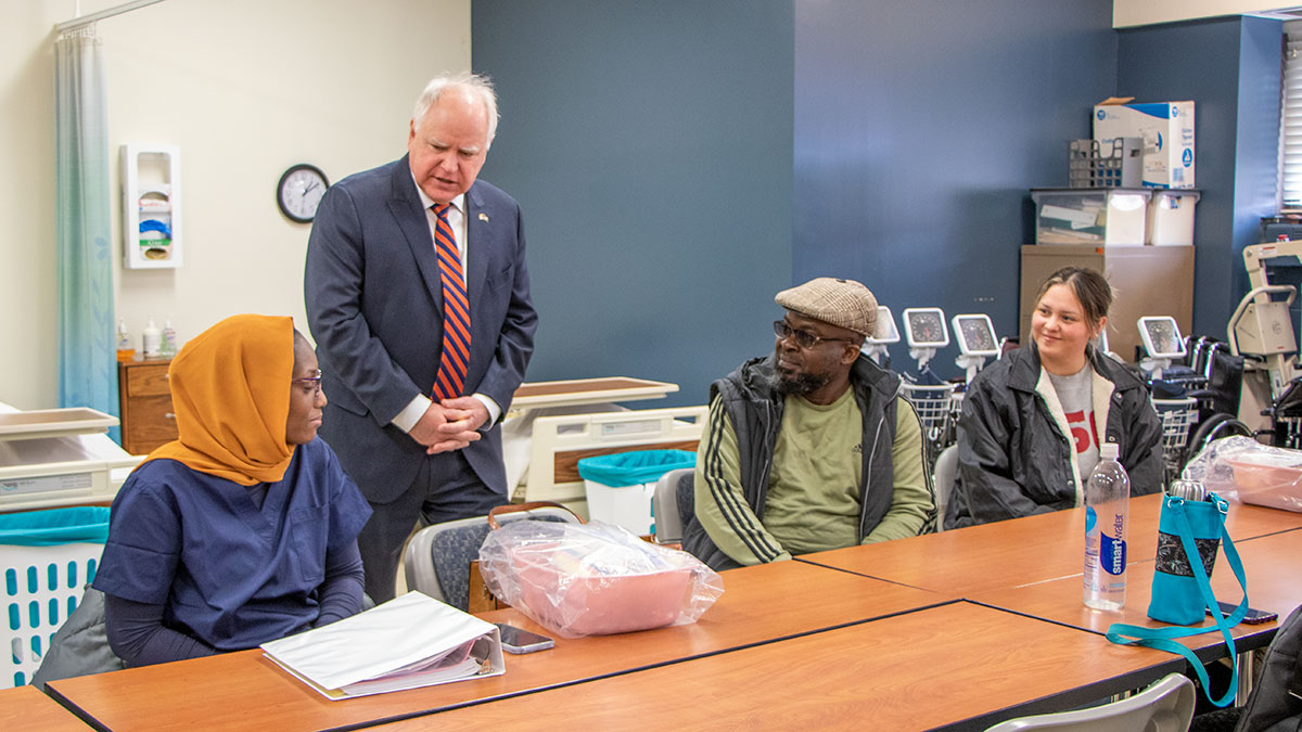 StPaulCollege's tweet photo. Today, we welcomed Commissioner Dennis Olson and @GovTimWalz to campus. They were able to meet students and faculty in our CNA classes. @MinnStateEdu in partnership with the state, trained more than 1000 new CNAs who are now working to solve critical shortages. #MinnStateIMPACT https://t.co/6HgKbehneM
