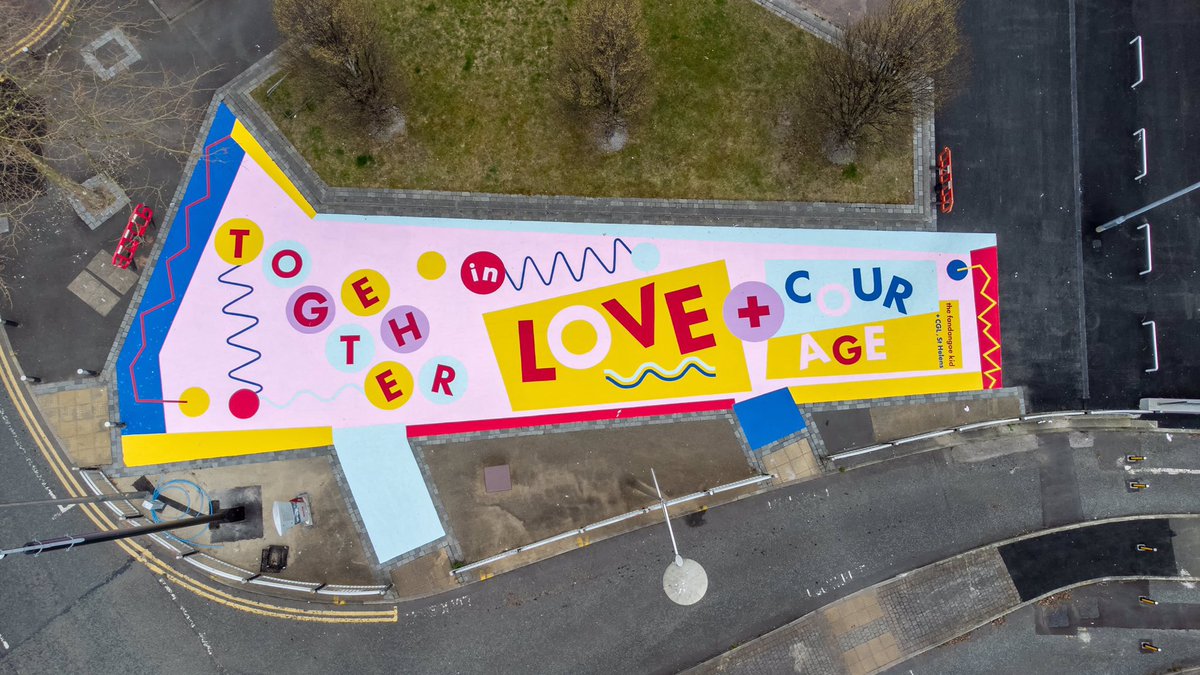 Gary_Maddock's tweet photo. Love this piece of positive & vibrant artwork at Chalon Way #StHelens designed by the @fandangoekid & @CGLStHelens Managed by @TheHeartofGlass as part of the @sthelenscouncilโs #WelcomeBackFund #ERDF โค๏ธ Photo courtesy of @stevesamosa https://t.co/Owxs1PCedY