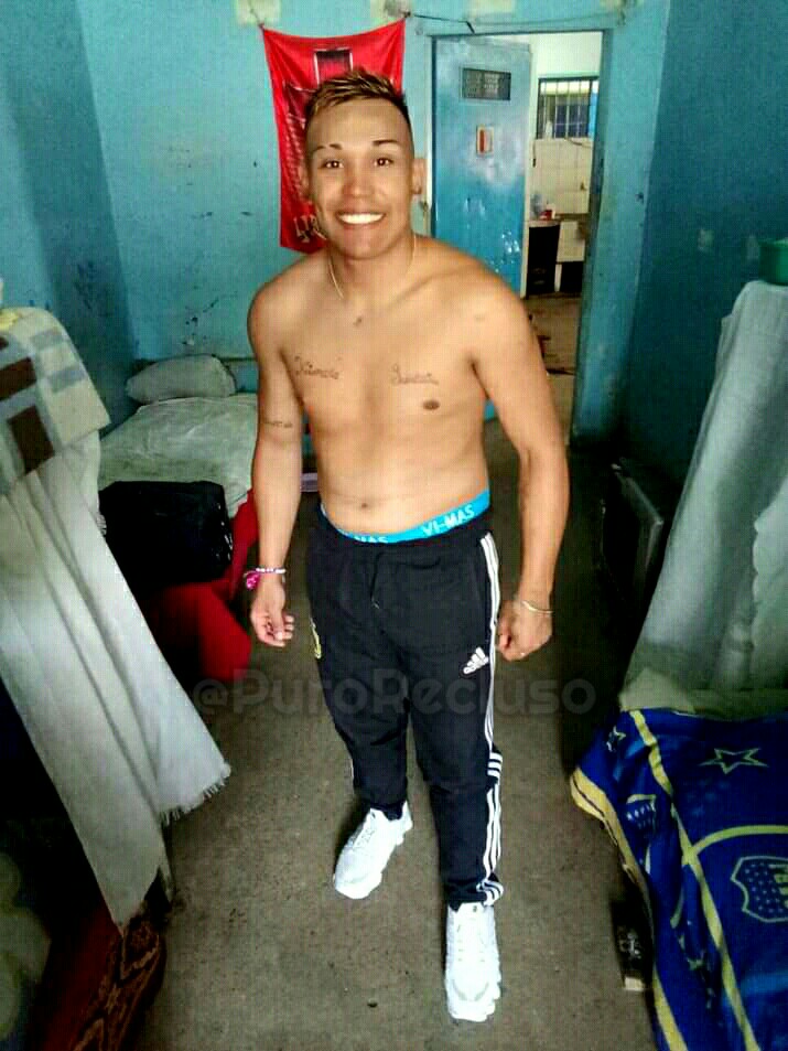 PuroRecluso's tweet photo. ____________
🔥ABNER🔥

Ricura de convicto que sigo teniendo el placer de comer (4)

Síguenos @PuroRecluso
❤️✓
🔂✓ https://t.co/X2TTrUqzsP