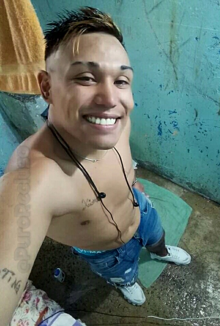 PuroRecluso's tweet photo. ____________
🔥ABNER🔥

Ricura de convicto que sigo teniendo el placer de comer (4)

Síguenos @PuroRecluso
❤️✓
🔂✓ https://t.co/X2TTrUqzsP
