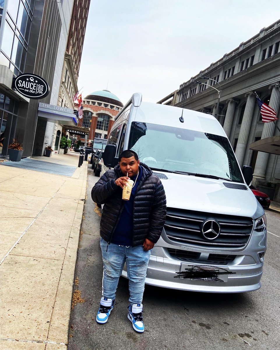 A_ROTLA's tweet photo. Hello World‼️🌎 From St. Loui wit Luv 🖤 They ask me A-Ro where you been? Young man inna house on wheels🚐💰 tourin the states you wouldn’t understand how this feels💯
I’m doin this independent wit out a deal! ☕️ I’ll be back soon 🤫 #tourlife 
#laent🦅🏴 
#thelostvngel🔥👼🏾 https://t.co/Cmhu66qqmA