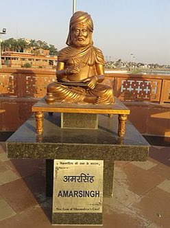 इन 9 रत्नों से दमकता था सम्राट विक्रमादित्य का दरबार ☀️🚩

#LongThread
 
नवरत्नों को रखने की परंपरा म...