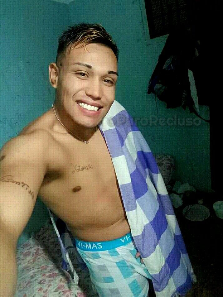 PuroRecluso's tweet photo. ____________
🔥ABNER🔥

Ricura de convicto que sigo teniendo el placer de comer (1)

Síguenos @PuroRecluso
❤️✓
🔂✓ https://t.co/faTliQ7GeH