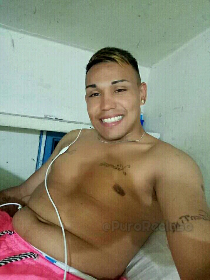 PuroRecluso's tweet photo. ____________
🔥ABNER🔥

Ricura de convicto que sigo teniendo el placer de comer (1)

Síguenos @PuroRecluso
❤️✓
🔂✓ https://t.co/faTliQ7GeH