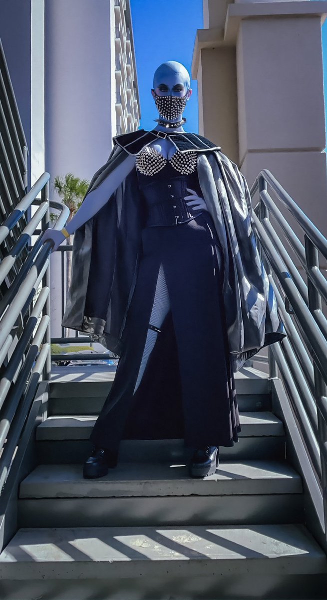 star_cos22's tweet photo. more of my megamind
#megamind #nobitches #yassification https://t.co/opRIrTGGdl