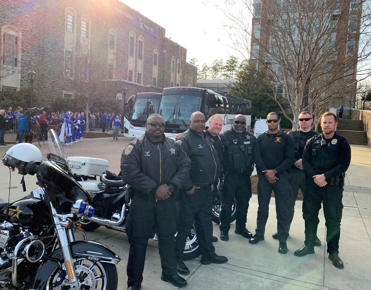 DurhamSheriff's tweet photo. Earlier tonight our Traffic Unit escorted @dukebasketball from campus to @RDUAirport - next stop New Orleans & the @MFinalFour! Good luck to @Pp_doesit @Theojohn123 @MarkWi1liams & the entire team to bring home national championship #6 #StriveforSix #HonorDutyService https://t.co/ppg59R0O25
