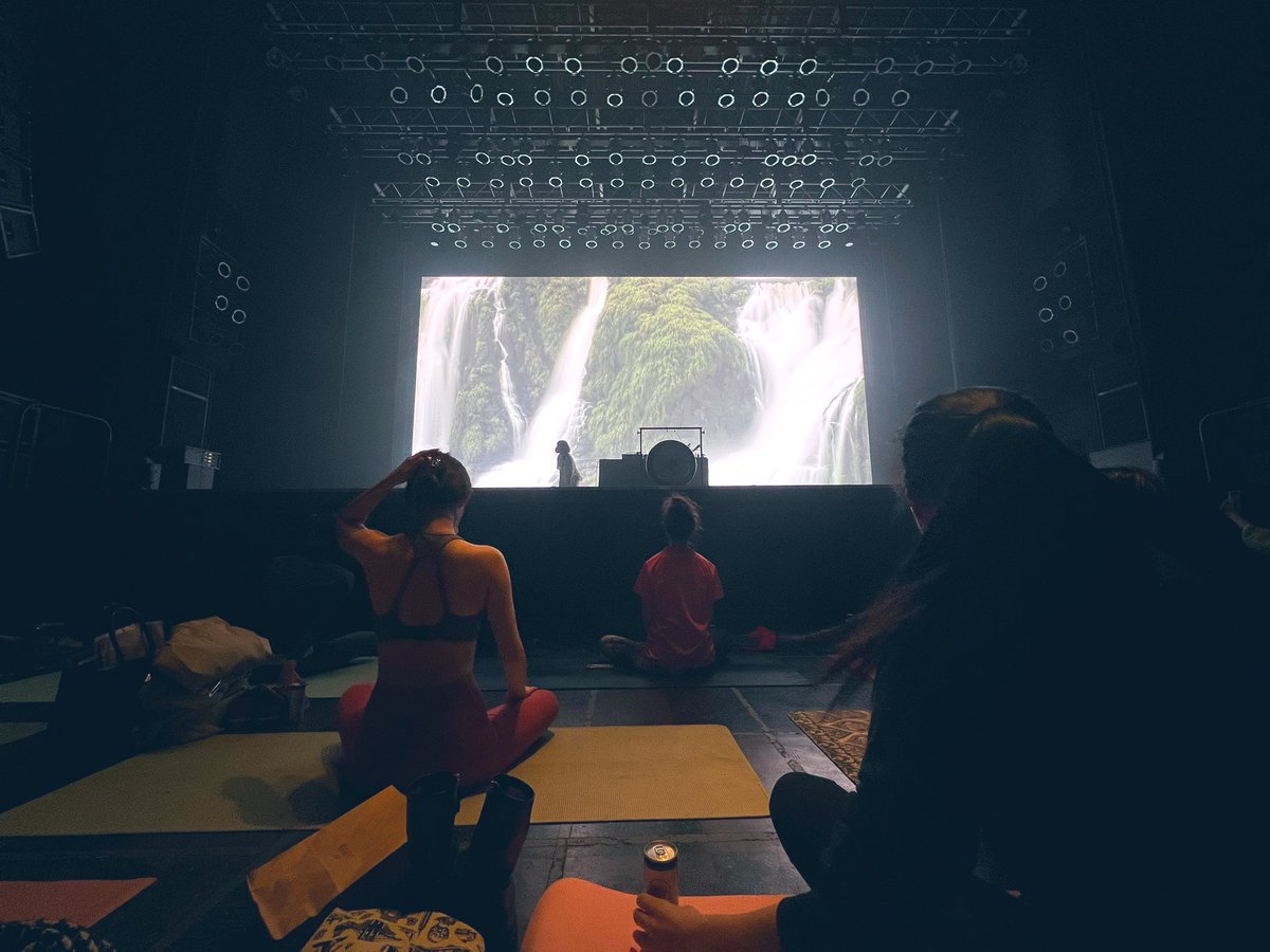 ayaka_tanaka62's tweet photo. 朝活でヨガと瞑想🧘‍♀️整ってから仕事へ！
クラブなので音響が整っていて最高な朝でした☀︎

#awakeme
ローズバスソルトを協賛させて頂いています！ https://t.co/IdmSUVlHGP