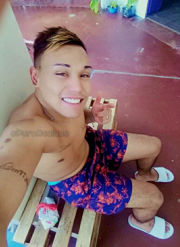 PuroRecluso's tweet photo. ____________
🔥ABNER���

Ricura de convicto que sigo teniendo el placer de comer (3)

Síguenos @PuroRecluso
❤️✓
🔂✓ https://t.co/FyDEVV9Y1X