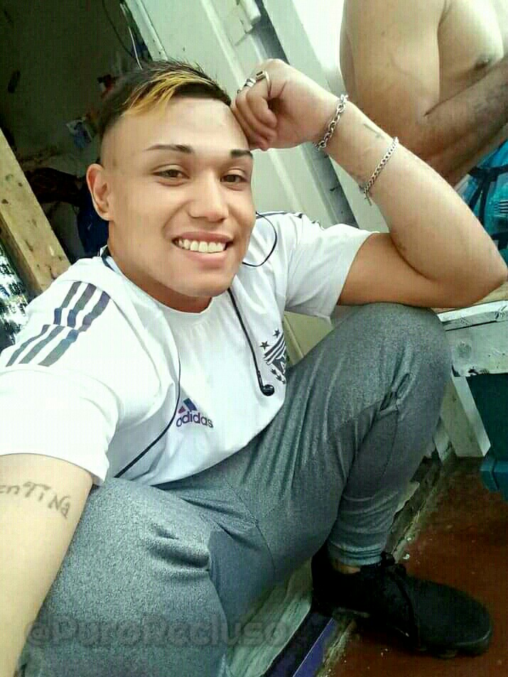 PuroRecluso's tweet photo. ____________
🔥ABNER🔥

Ricura de convicto que sigo teniendo el placer de comer (2)

Síguenos @PuroRecluso
❤️✓
🔂✓ https://t.co/ce9WFY5pdo