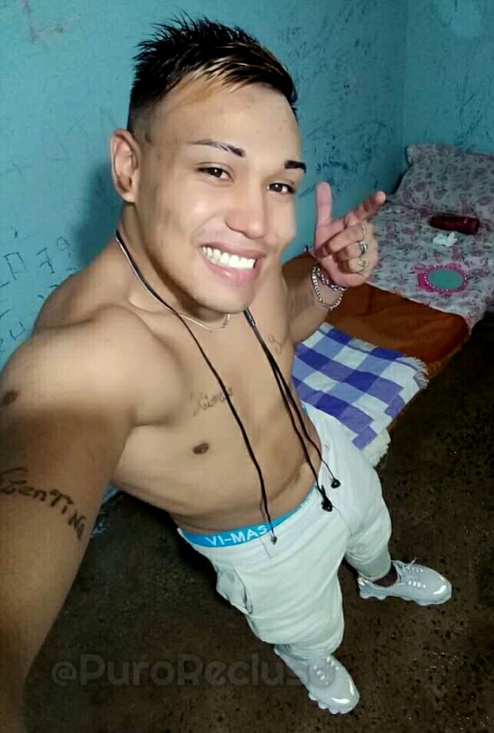 PuroRecluso's tweet photo. ____________
🔥ABNER🔥

Ricura de convicto que sigo teniendo el placer de comer (2)

Síguenos @PuroRecluso
❤️✓
🔂✓ https://t.co/ce9WFY5pdo