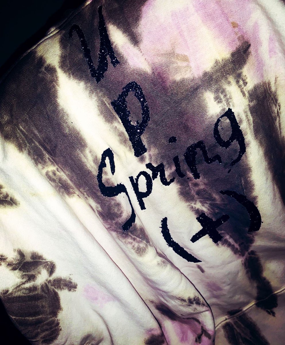 DesigningSB's tweet photo. “I want our clothes to continue to tell stories.” @ADRedding574
We continue to change the game.
#SpringUp(+) Collection Available to purchase now. 1/2 now, other half drops in #April.
#BreakingBud- 🌳.
#EasterSpecial- Pink & Green.
#SpringClouds- Random colorful hoodies. https://t.co/I2vPOucZaK