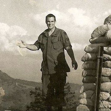 Today and every day, honoring, remembering and giving thanks to our Vietnam veterans. I will always appreciate, respect and be proud of my father’s service in Vietnam. I could never be so brave... Thank you and welcome home.🇺🇸🙏❤️ #VietnamVeteransDay