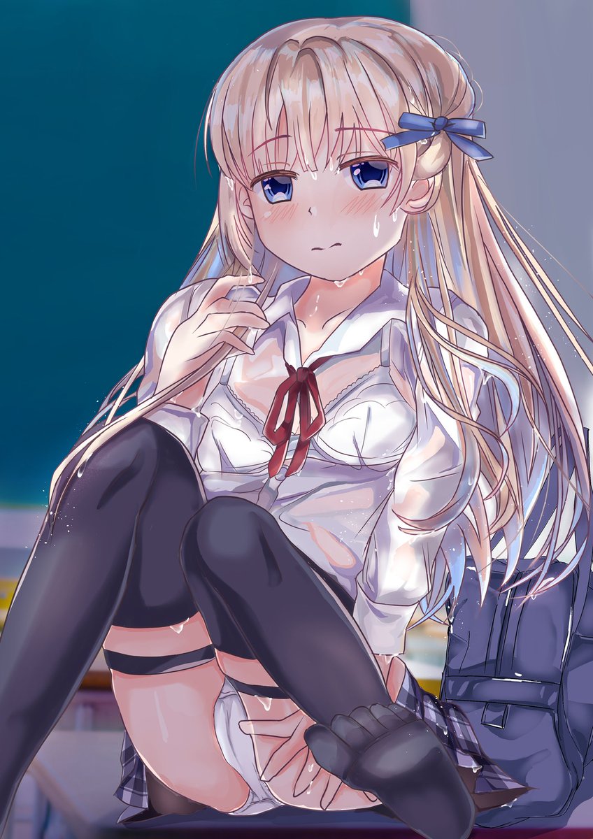 #今月描いた絵を晒そう 
#絵描きさんと繋がりたい 
今月はオリジナルと喜多川海夢ちゃんでした!来月もよろしくお願いします 