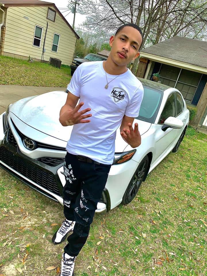 JackShaffer29's tweet photo. 2️⃣3️⃣ with a big boy 2-3 call that Twin&amp;Nem🌪💰 

Thanking God for blessing me to see 23 years on this earth and thanks to everyone for the love🤞🏽 whole lot more blessings otw Lords Will🙏🏽 https://t.co/LT9uo1lY0P