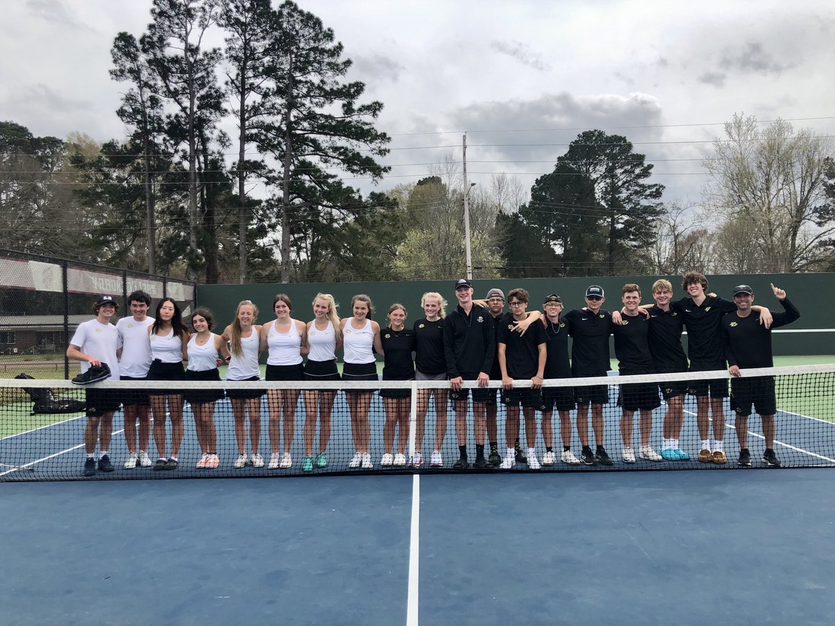 pg_tennis's tweet photo. Varsity tennis hawks are the finals of every event after the 1st day of districts!! #GOHAWKS https://t.co/wLr0cOtxOf