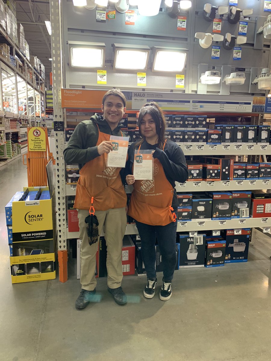 Congrats to isaac and Vanessa! They both received homers from store manager Brent for their bay directed bay integrity!! @brenten_ludlow @BPlantenberg @Ryan05737690 @RennierAsm1970 @dougiep88 @MystiHammes @MAPMTomD239