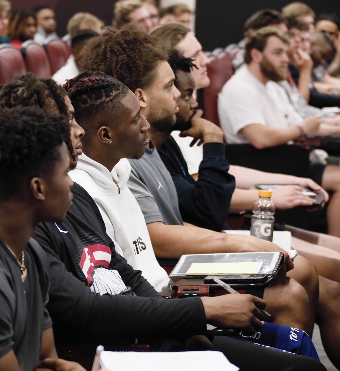 Words of wisdom from one of our own. Thanks to 2004 All-American Vince Carter for stopping by to share his experience with our current team.

#SOULmission | #OUDNA