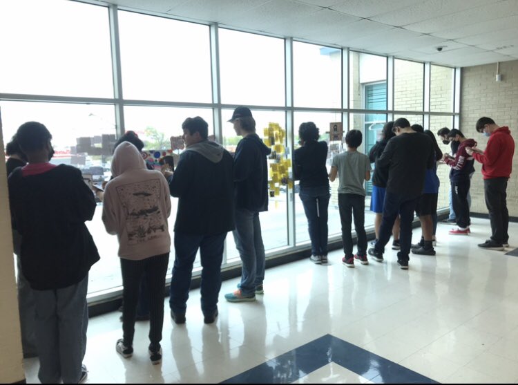 MsStewiesClass's tweet photo. Critical Issues researched different Human Rights movements. They displayed their research on a mobile & created a mural to inform people about the issues. I wish you could’ve seen the hype they gave each other. #ProudTeacher #ThisIsSEA @NISDJaySEA https://t.co/aa0eRLOG6P