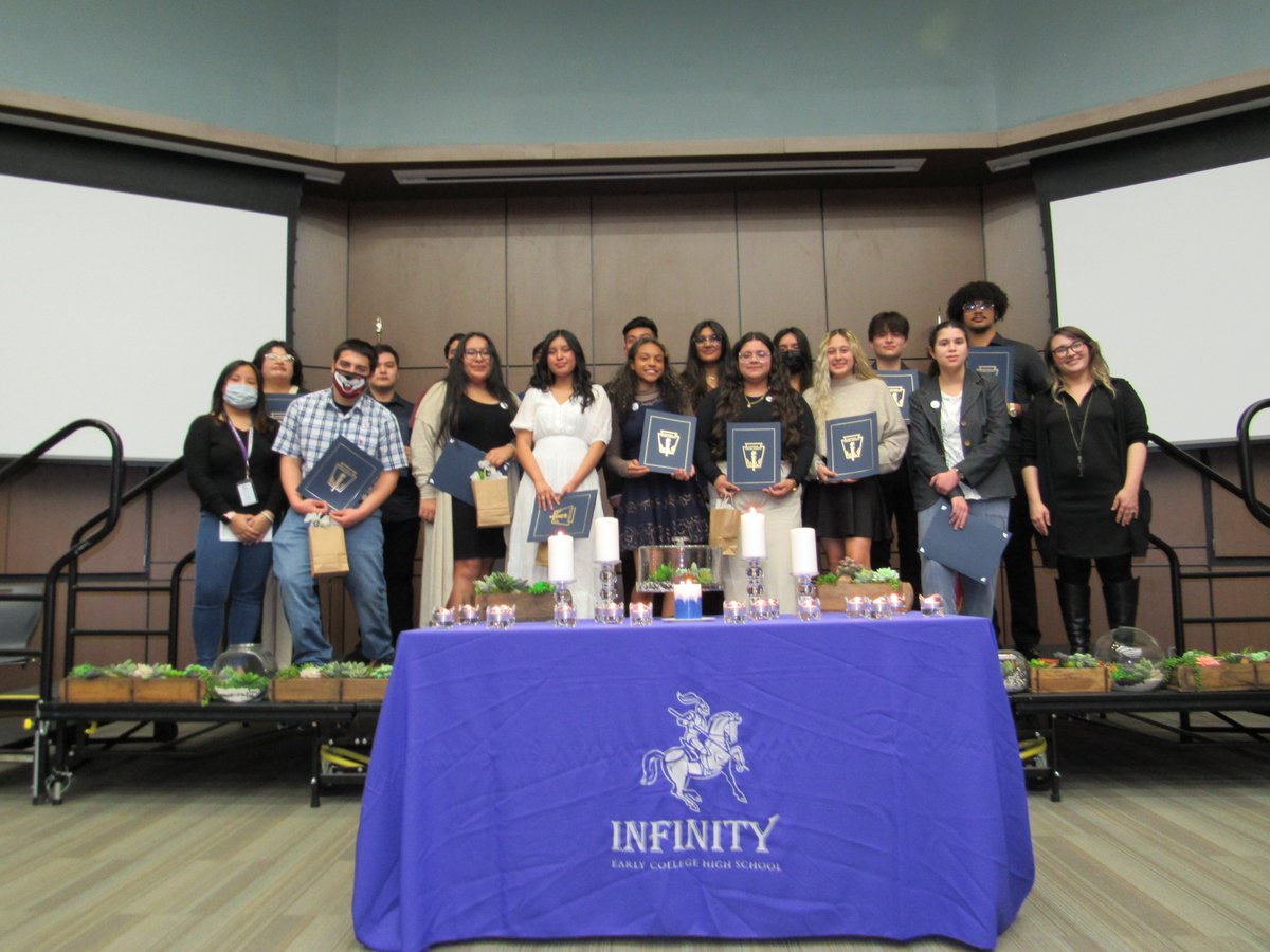 InfinityECHS's tweet photo. Congratulations to our newest NHS members! #TCOB #GoKnights #ncisd https://t.co/pu4UXi7oNS