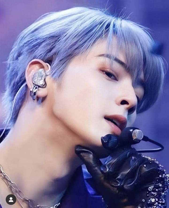 Feliz cumpleaños mi bello cha eunwoo que siempre se cumplan tus deseos ❤