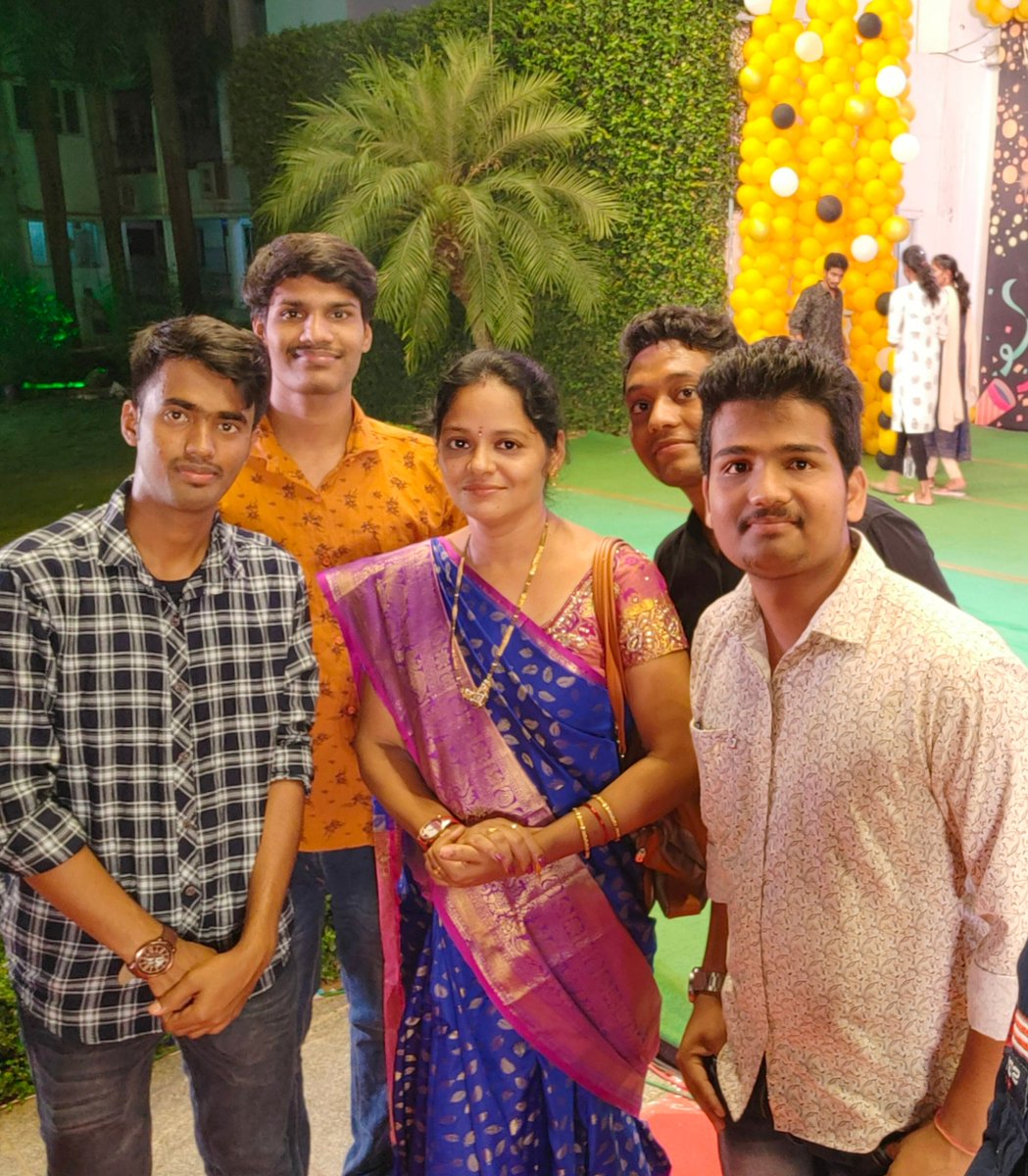 PijusPatra19's tweet photo. Today Graduation Ceremony Party in our college 🎊🥳🎊💝♥️💝🥰🤗❣️💌 https://t.co/ue4fkWMyB7