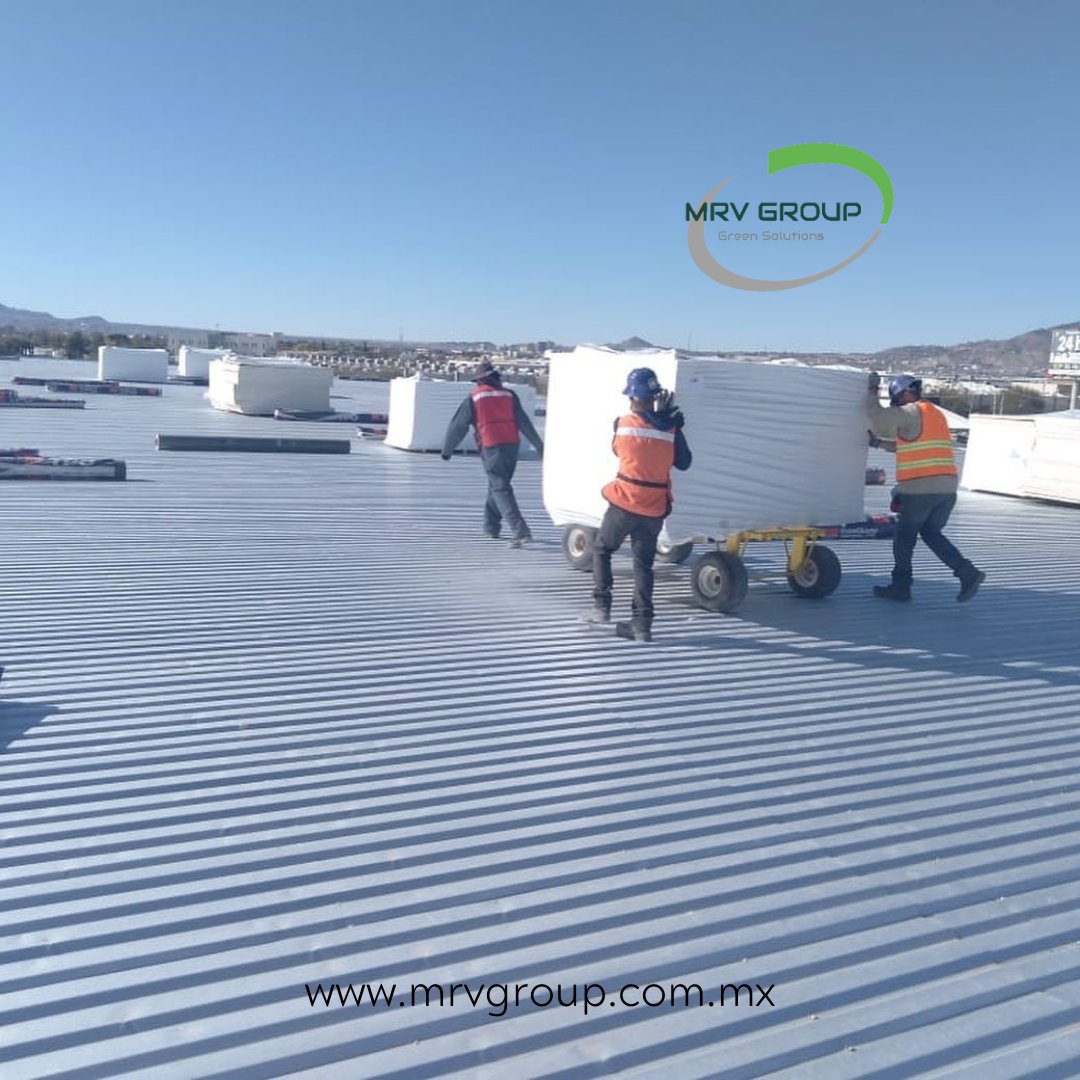 MRVGroupMX's tweet photo. El equipo de #mrvgroup instalando un techo con #TPOmembrane. Quieres saber más sobre las opciones para #retechar tu nave industrial? contactanos en https://t.co/Lu7wDeTdUM #piensaverde #roofingcontractor https://t.co/E94c4ZHEp7