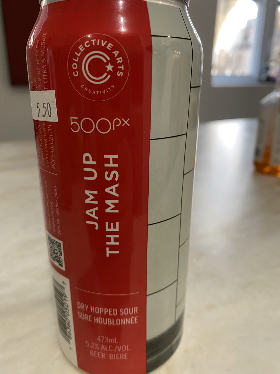 SJ2MTL's tweet photo. I’m not typically a fan of sour beers but this @CollectiveBrew Dry Hopped Sour is fantastic and the can art is great too. #SpringBeer https://t.co/sogtDoEcGZ