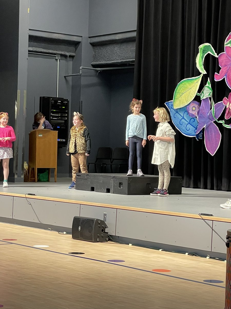 Another fabulous <a href="/Community_ETC/">Educational Theatre Company</a> production!!! Way to go David, Maeve, and Genevieve! 🎭 <a href="/McKKaleidoscope/">Cardinal Kaleidoscope</a>