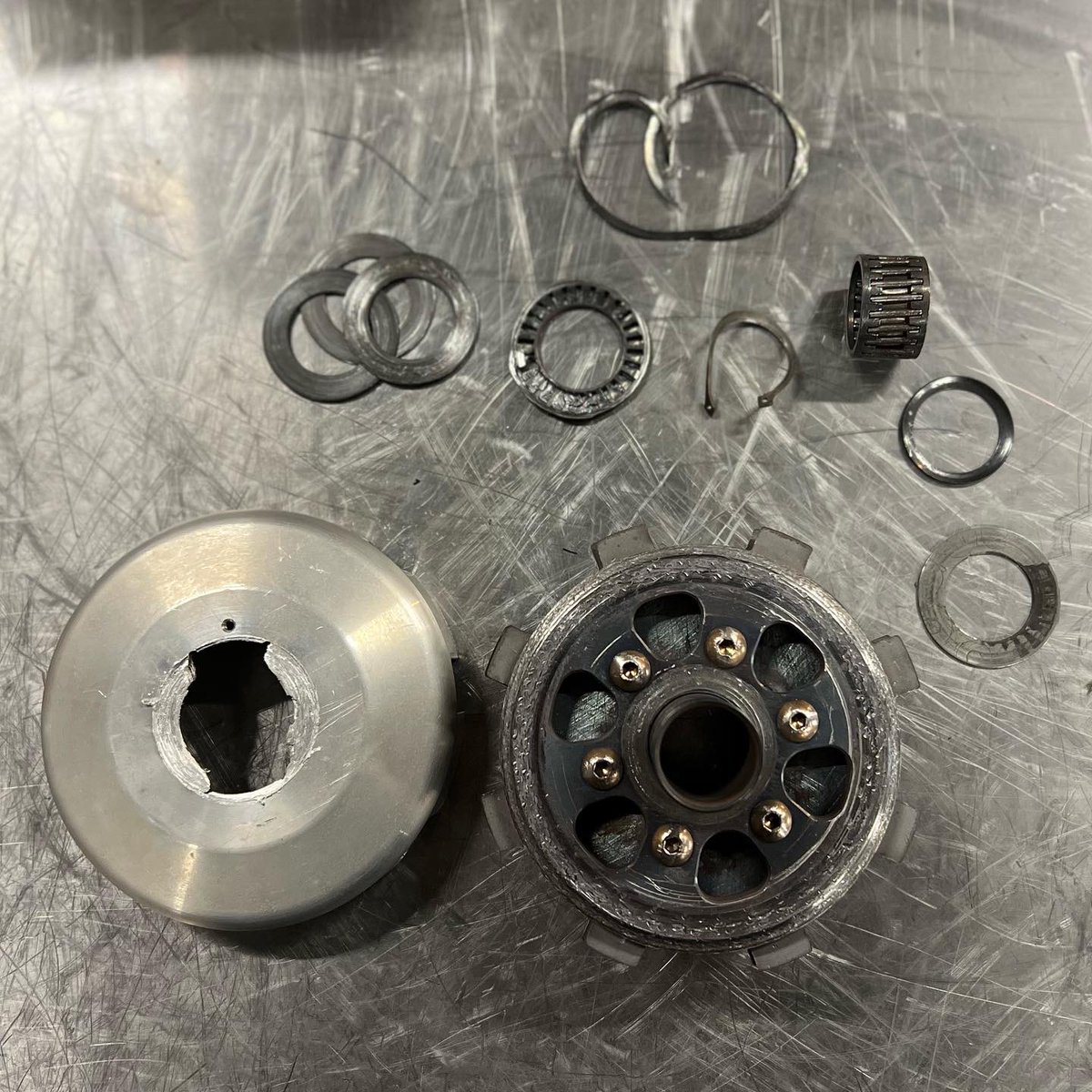 ckikarting's tweet photo. Fixed one up today from being burnt up pretty badly in a parade.. All ready and rebuilt to go win now.
#competitionkartinginc
#competitionclutches https://t.co/0wapwUG4jb