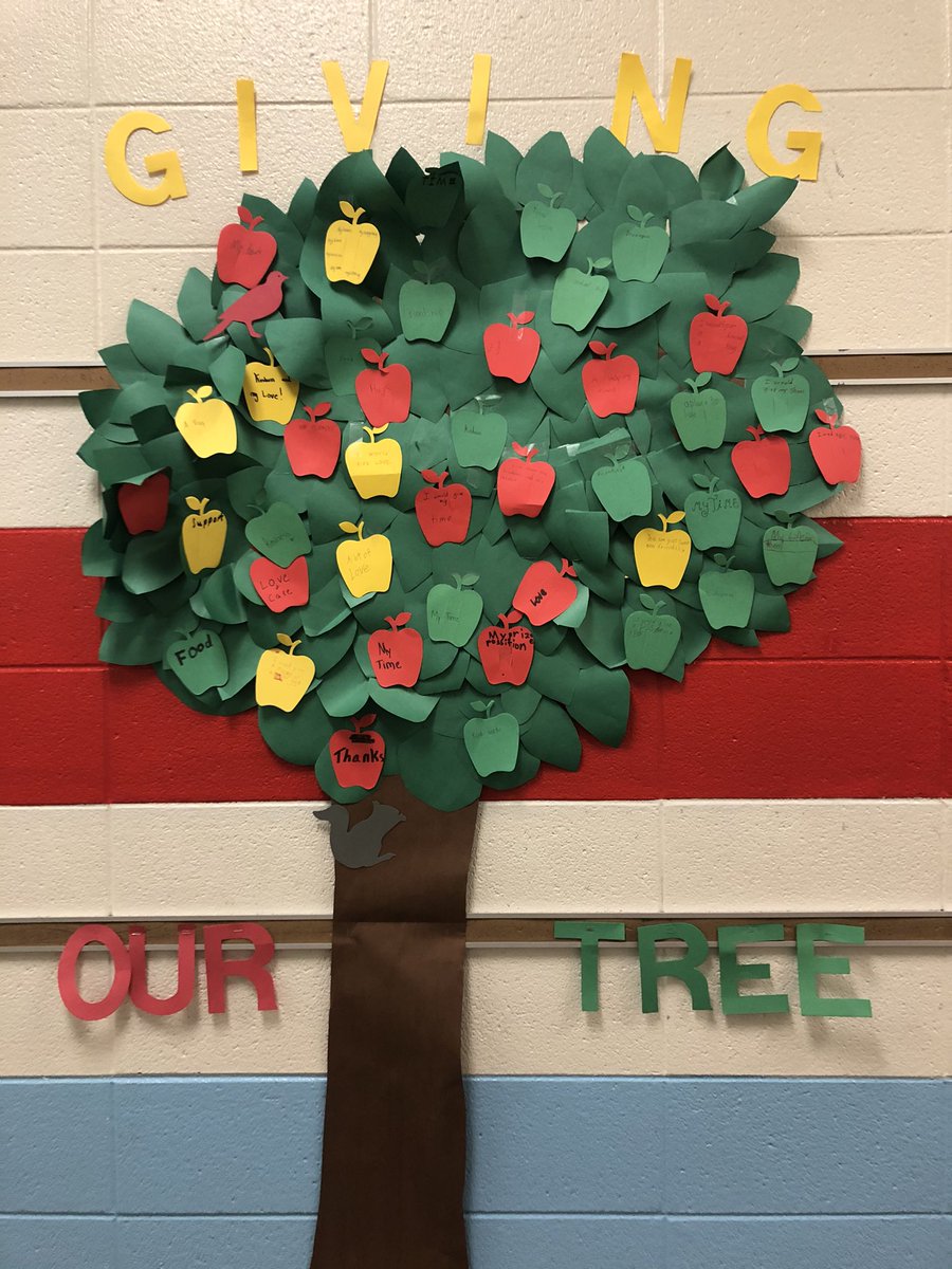 23lhorn's tweet photo. Our very own Giving Tree!! #JCDE #6grade https://t.co/bePOVSEbk0
