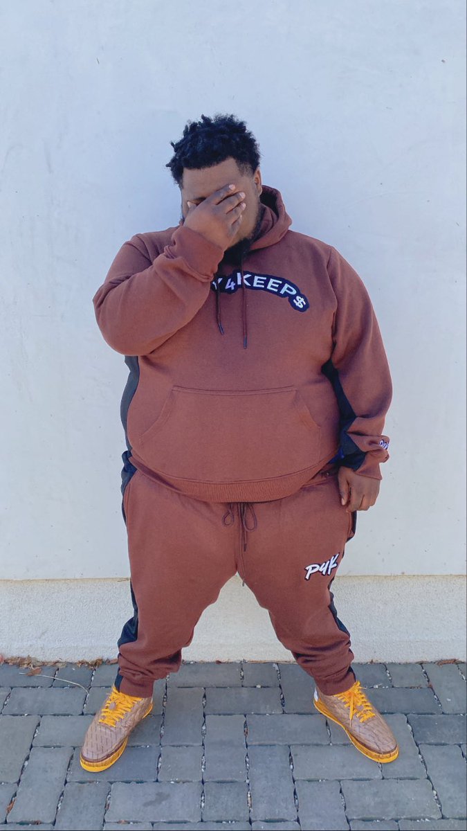 ghfatboy's tweet photo. living getting money fasho! https://t.co/7aMw041Ct0