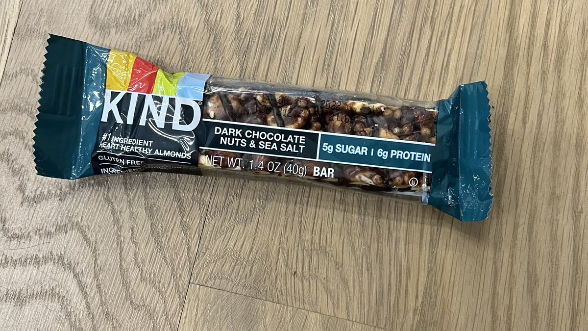 bagelmeal's tweet photo. school snack was kinda gross but ate it bc i was hungry 😕 https://t.co/l0Iq4a7fyO