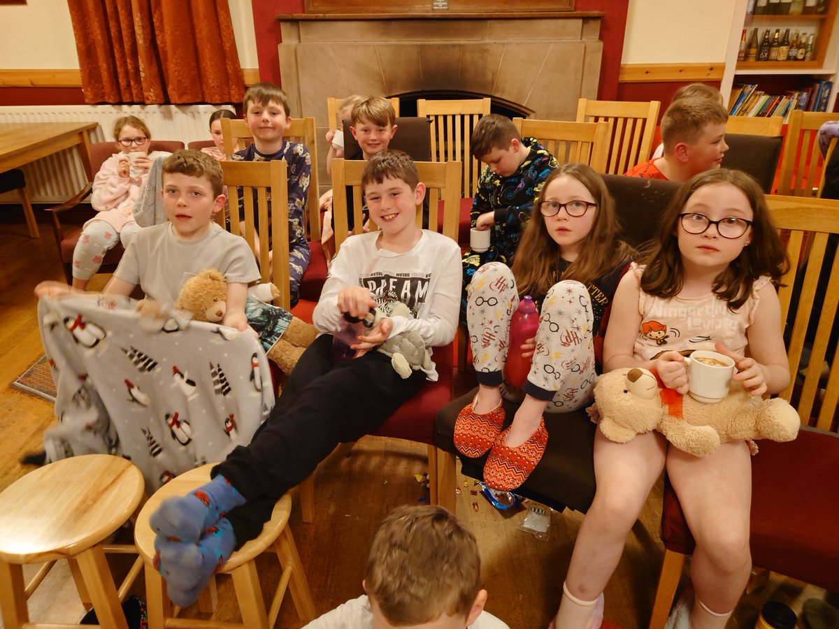 <a href="/newbarns1/">Newbarns School</a> movie night!