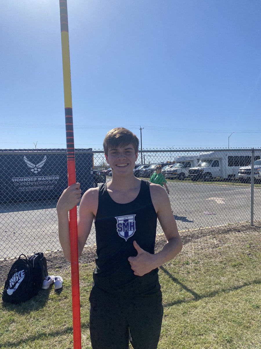 SMH_Track's tweet photo. Sophomore Nico Zavala took home a gold medal 🥇 at the Ro-Hawk Relays Meet in Men’s Varsity Pole Vault! Congrats Nico! #gobarons #Barons_ShieldsUp https://t.co/iPuzUak13F