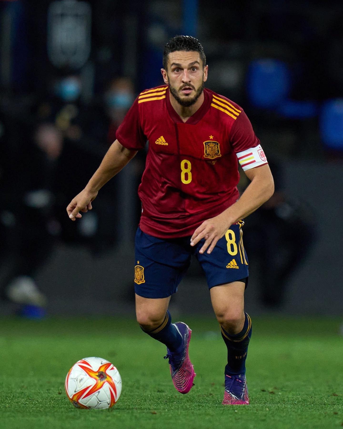 álbum de recortes político Golpe fuerte Koke Resurrección on Twitter: "Noche para disfrutar con la @SeFutbol 🔝🇪🇸  Gracias A Coruña!! 🙌🏼🙌🏼 #VamosEspaña https://t.co/1HggD6lZow" / Twitter